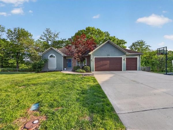 5102 N Belton Court, Riverside, MO 64150