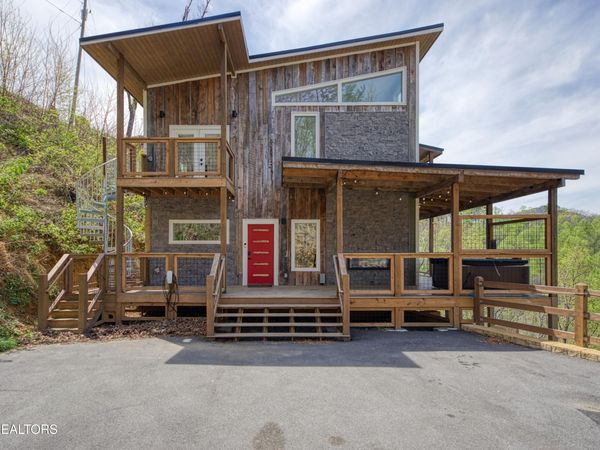 3322 Sugar Maple Loop Rd, Sevierville, TN 37862