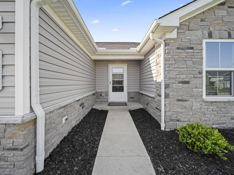 2401 Mcclouds Square, Marysville, OH 43040 Photo 3