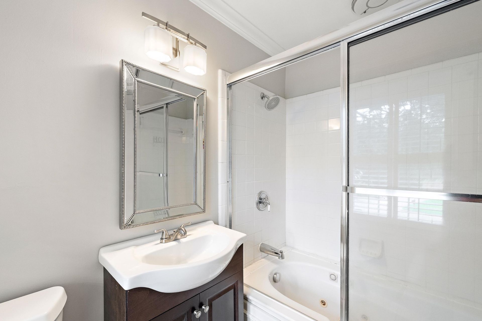 1249 Dearsley Court Photo 16