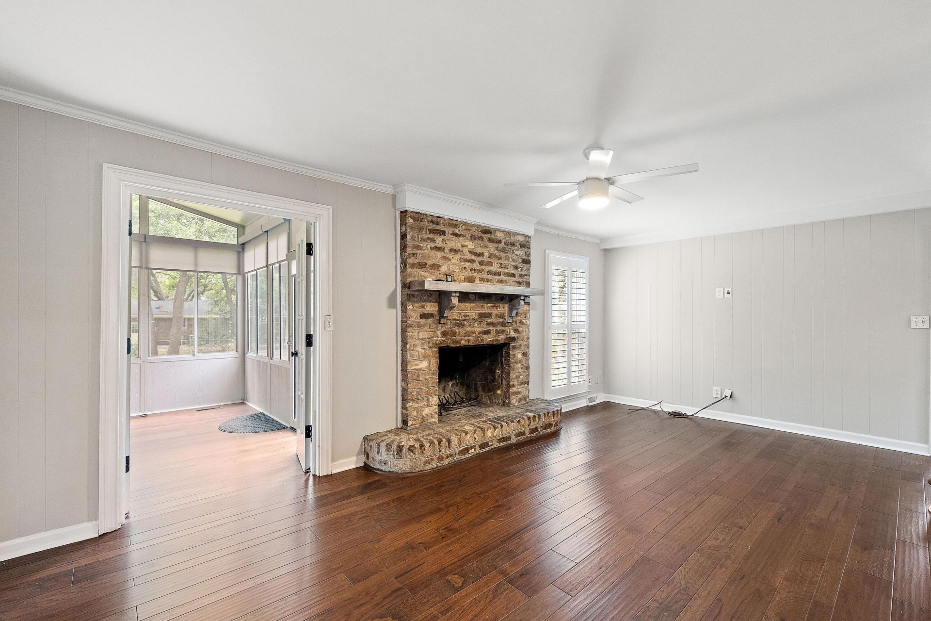 1249 Dearsley Court Photo 9