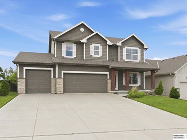 17021 Aurora Street, Omaha, NE 68136