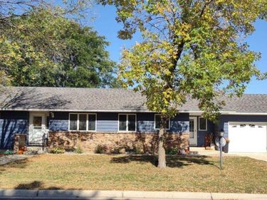 643 W Hall Avenue, Buffalo Lake, MN 55314