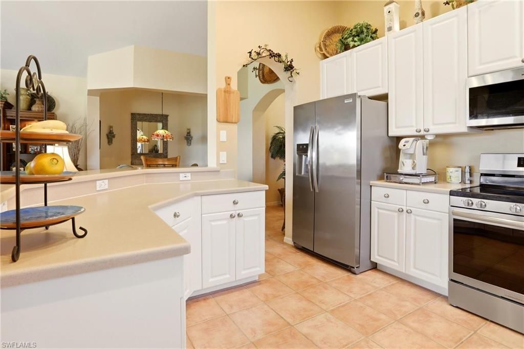 9151 Los Lagos Ct, Unit 201, Bonita Springs, FL 34135 Photo