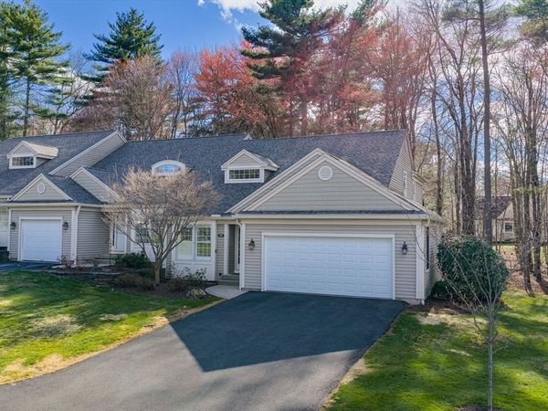 227 Pinehurst Dr, Unit 227, East Longmeadow, MA 01028