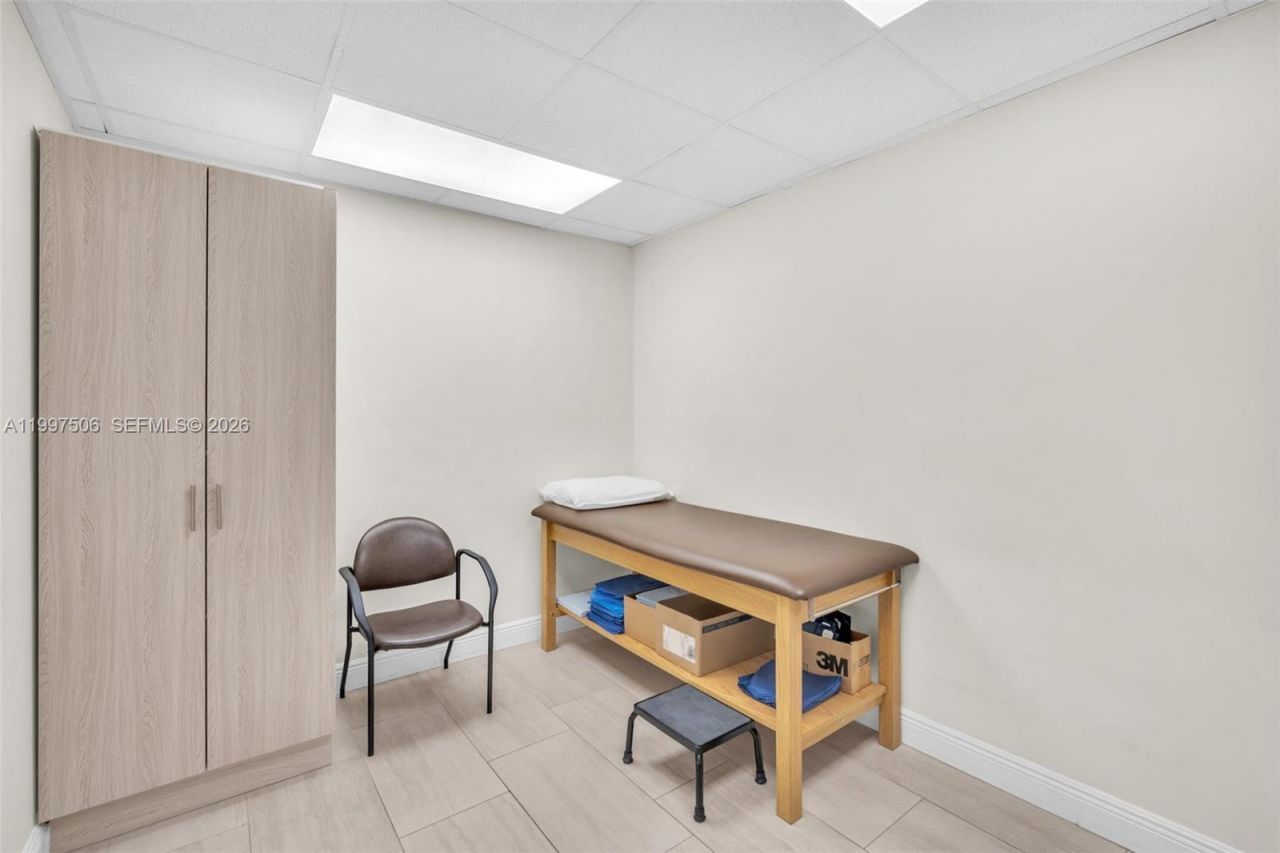 1 SW 129th Ave , Unit 401, Pembroke Pines, FL 33027 Photo