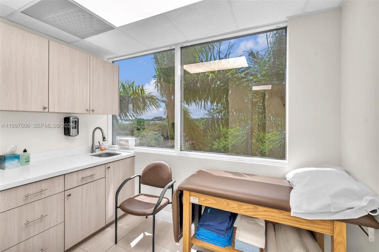 1 SW 129th Ave , Unit 401, Pembroke Pines, FL 33027 Photo