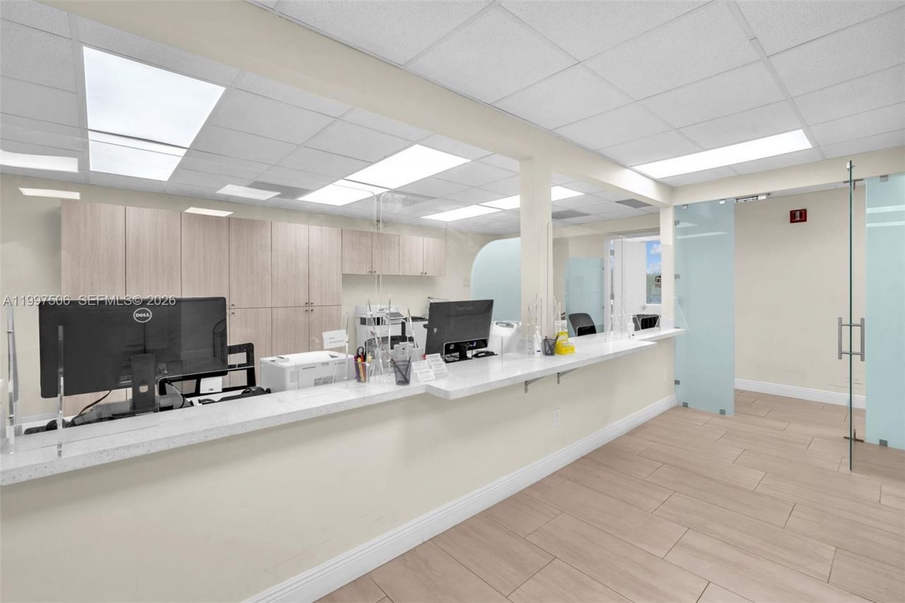 1 SW 129th Ave, Unit 401, Pembroke Pines, FL 33027 Photo