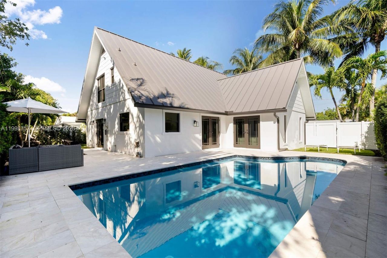 18 Hersey Dr, Ocean Ridge, FL 33435 Photo
