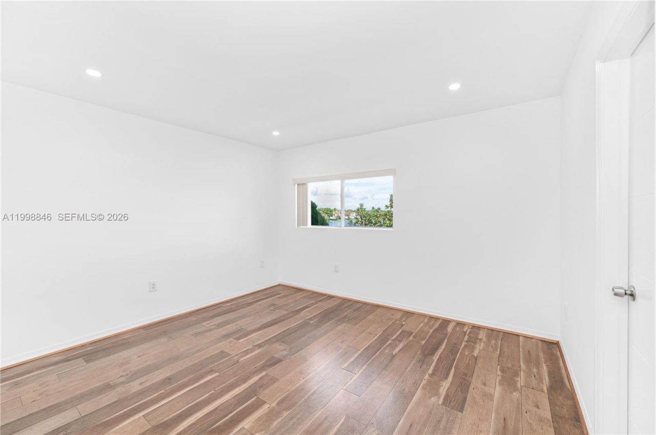 365 NW 109th Ave, Unit 701, Miami, FL 33172 Photo