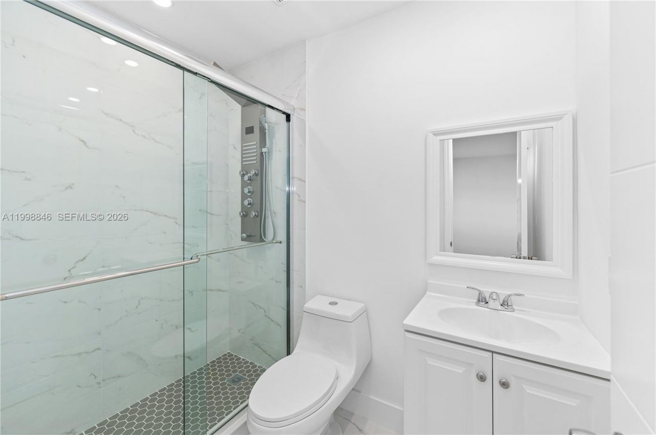 365 NW 109th Ave, Unit 701, Miami, FL 33172 Photo