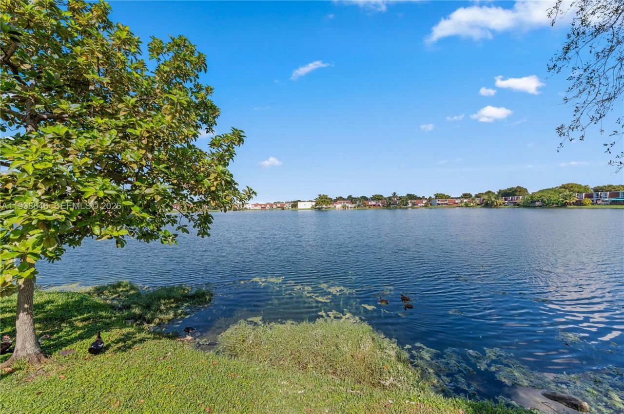 365 NW 109th Ave, Unit 701, Miami, FL 33172 Photo