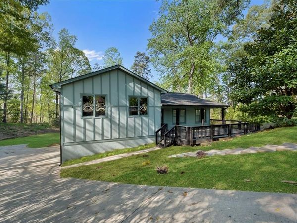 395 Pine L Drive , Buford, GA 30518