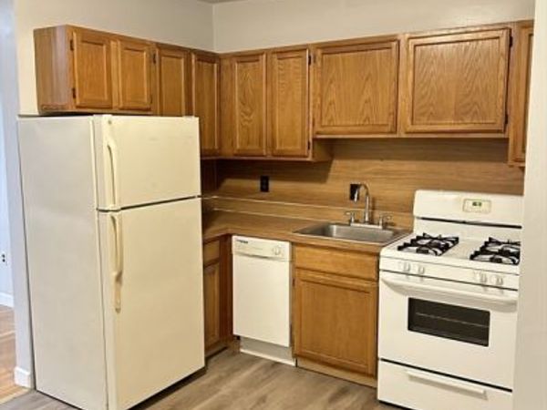 318 Granite St, Unit 2, Quincy, MA 02169