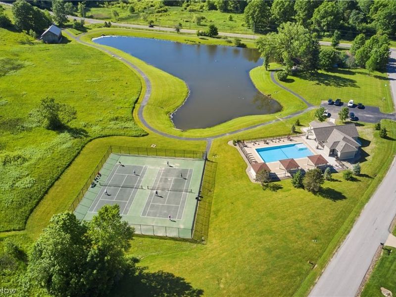 2242 Rock Creek N, Akron, OH 44333 Photo 34