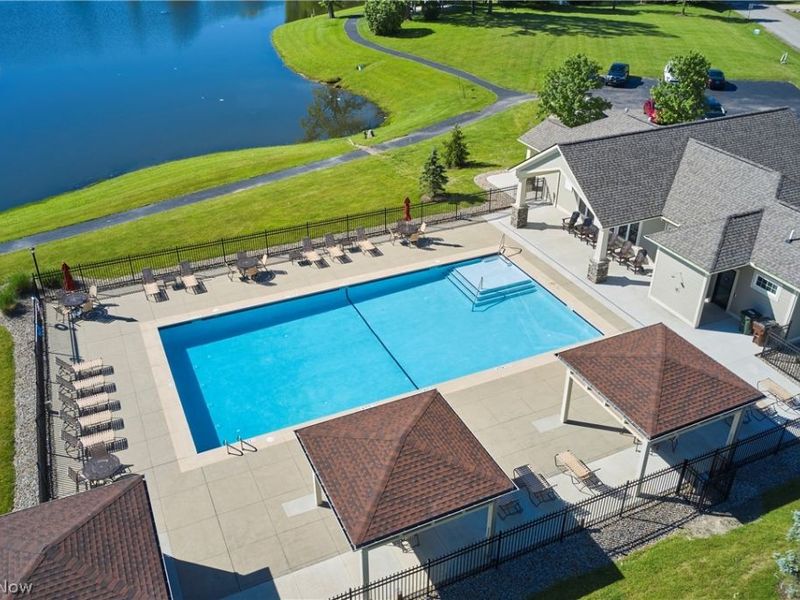 2242 Rock Creek N, Akron, OH 44333 Photo 36