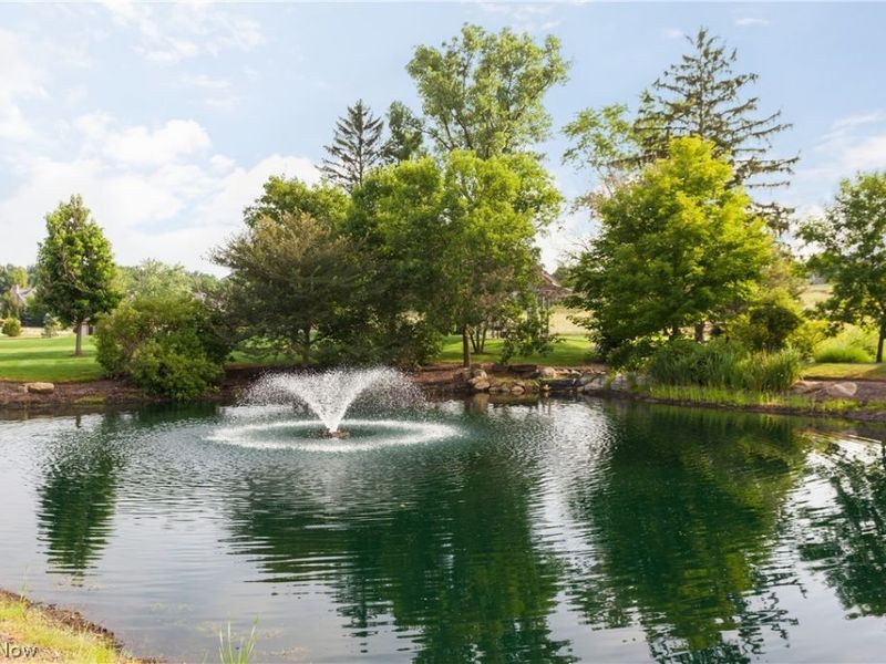 2242 Rock Creek N, Akron, OH 44333 Photo 37