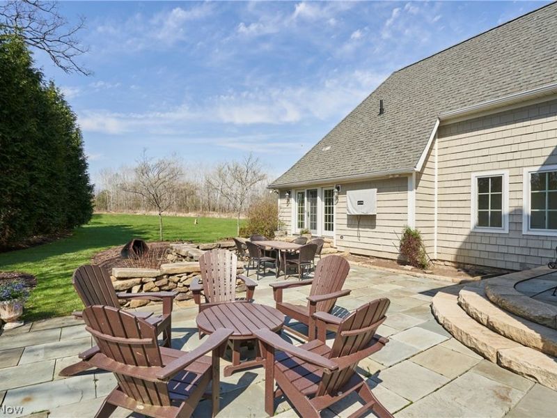 2242 Rock Creek N, Akron, OH 44333 Photo 4