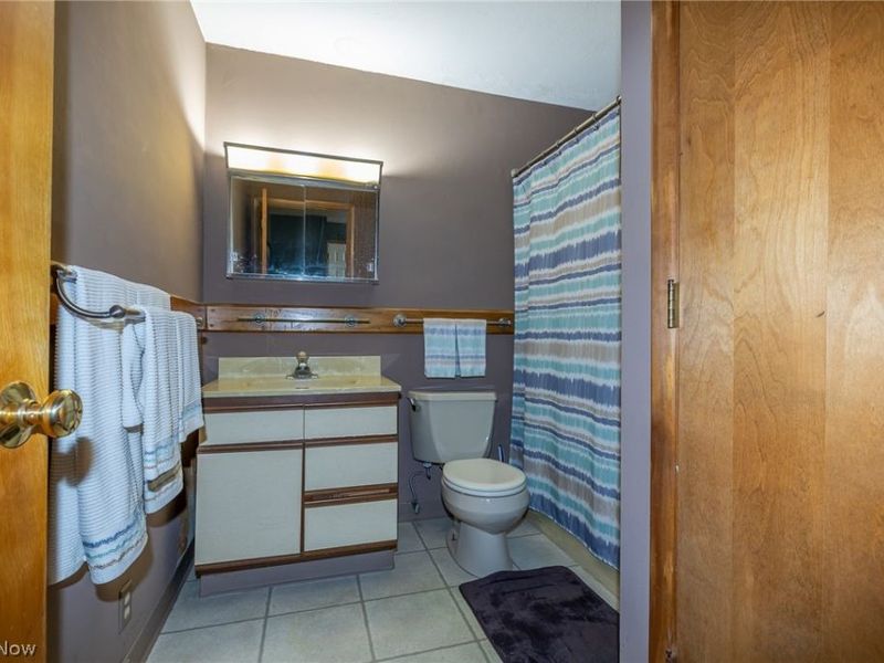 490 Mapleview Drive, Seven Hills, OH 44131 Photo 17