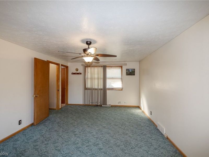 490 Mapleview Drive, Seven Hills, OH 44131 Photo 19