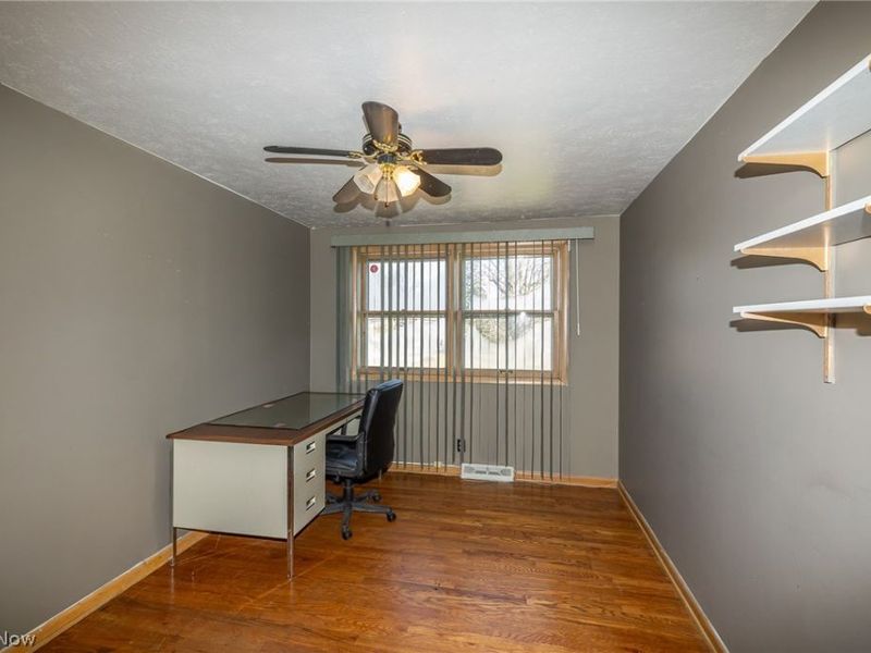 490 Mapleview Drive, Seven Hills, OH 44131 Photo 25