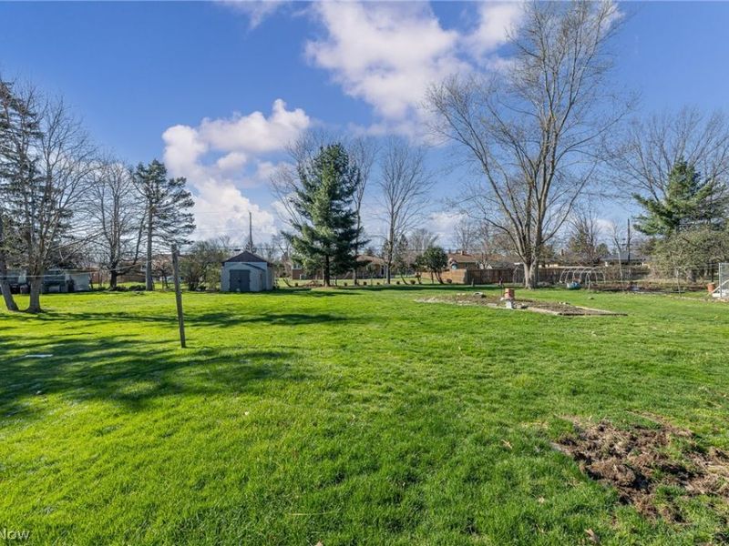 490 Mapleview Drive, Seven Hills, OH 44131 Photo 44