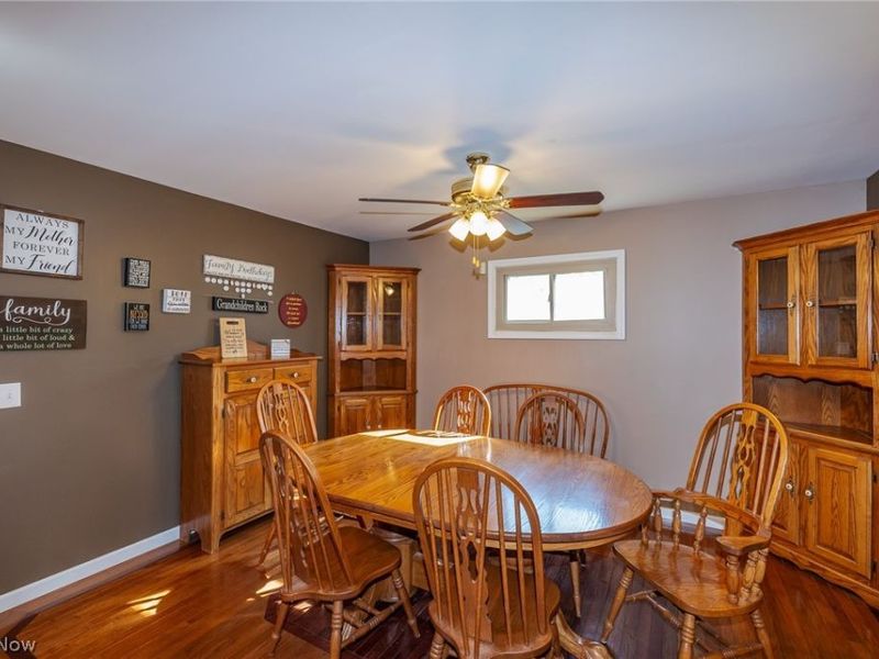 490 Mapleview Drive, Seven Hills, OH 44131 Photo 7