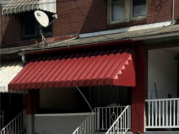 214 Fleet St, Braddock, PA 15104