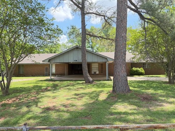 108 W Ward Drive , Robinson, TX 76706