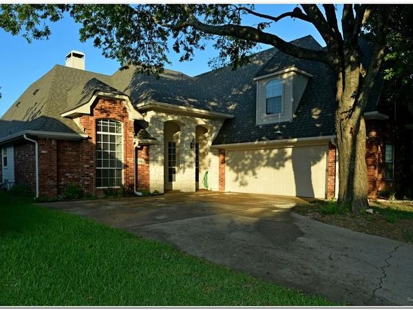 7410 Woodsprings Drive, Garland, TX 75044