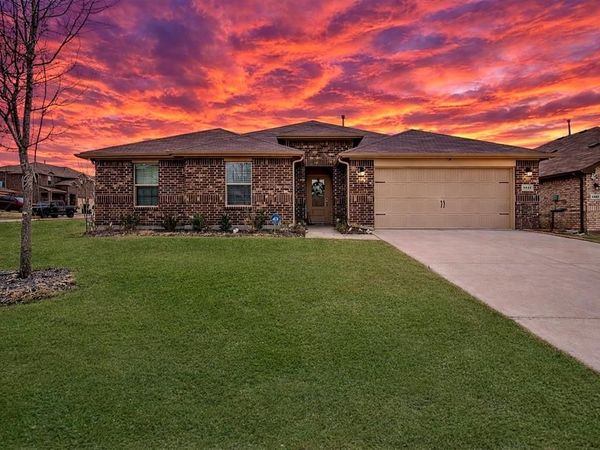 1905 Cookes Lane, Cleburne, TX 76033