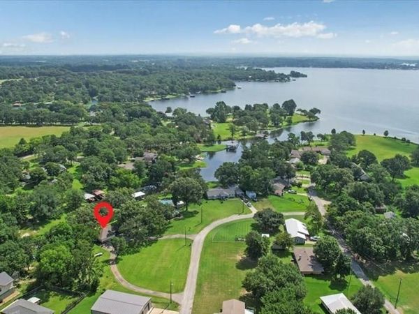 6130 Peninsula Circle, Athens, TX 75752
