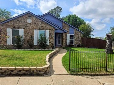 9404 Pinehaven Drive, Dallas, TX 75227