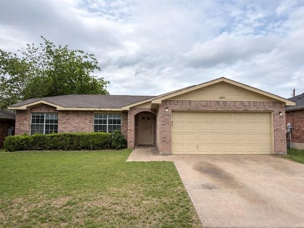 4809 Brianhill Drive, Fort Worth, TX 76135