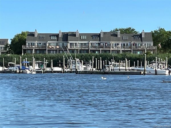 41 Pameeches Path, East Moriches, NY 11940