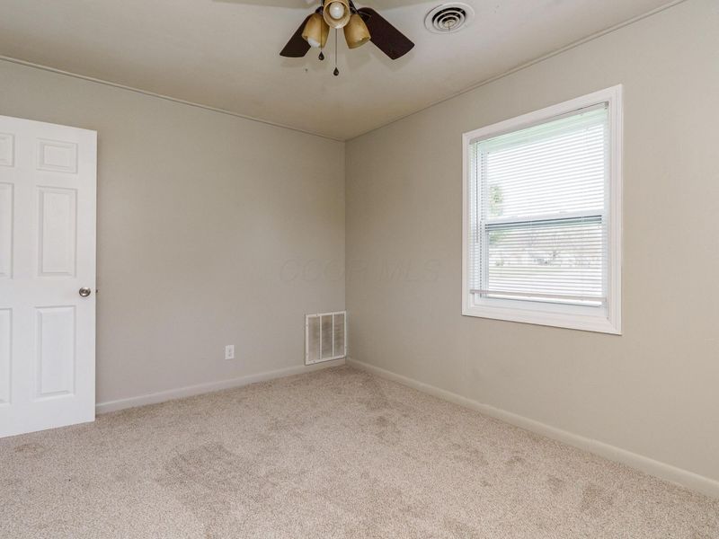 805 Exeter Road, Whitehall, OH 43213 Photo 15