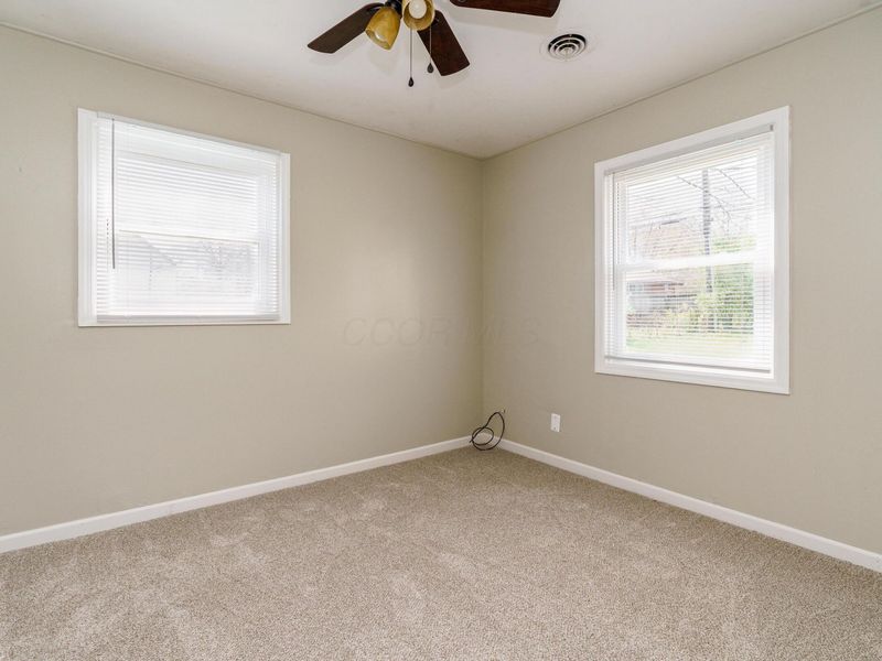 805 Exeter Road, Whitehall, OH 43213 Photo 16