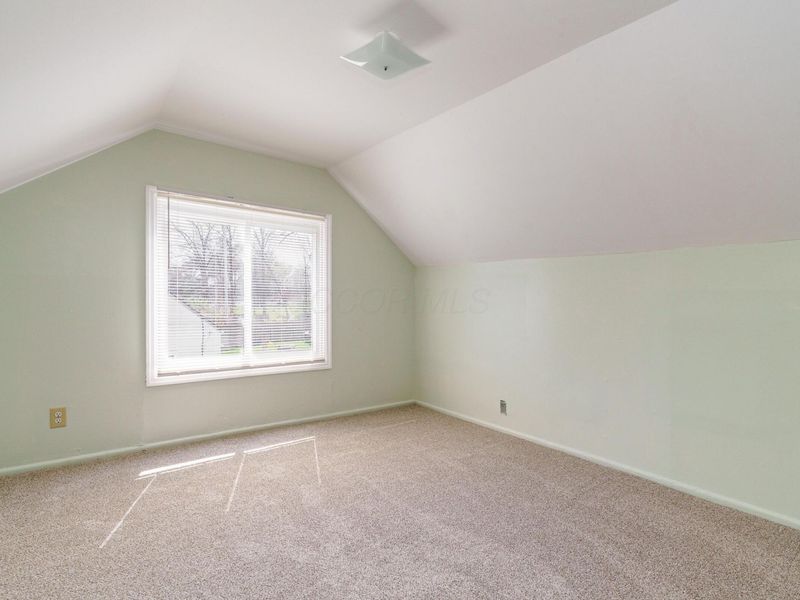 805 Exeter Road, Whitehall, OH 43213 Photo 21