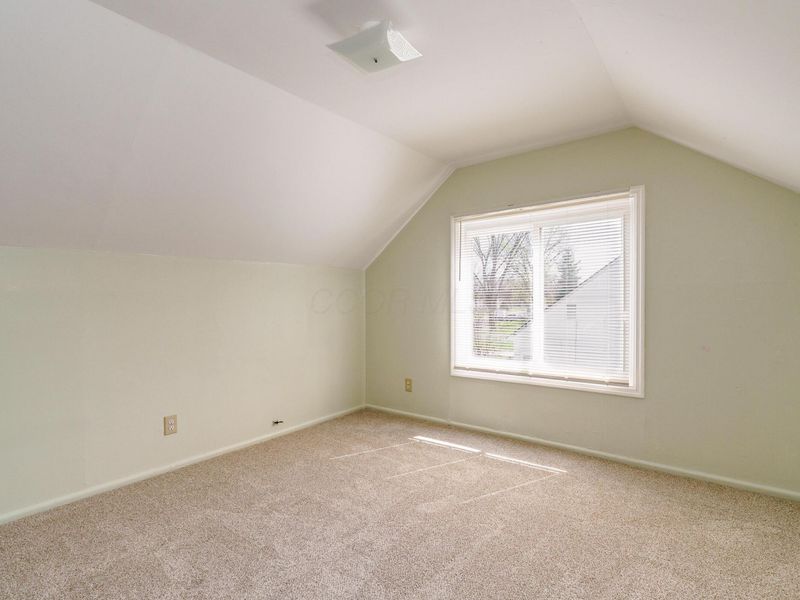 805 Exeter Road, Whitehall, OH 43213 Photo 23