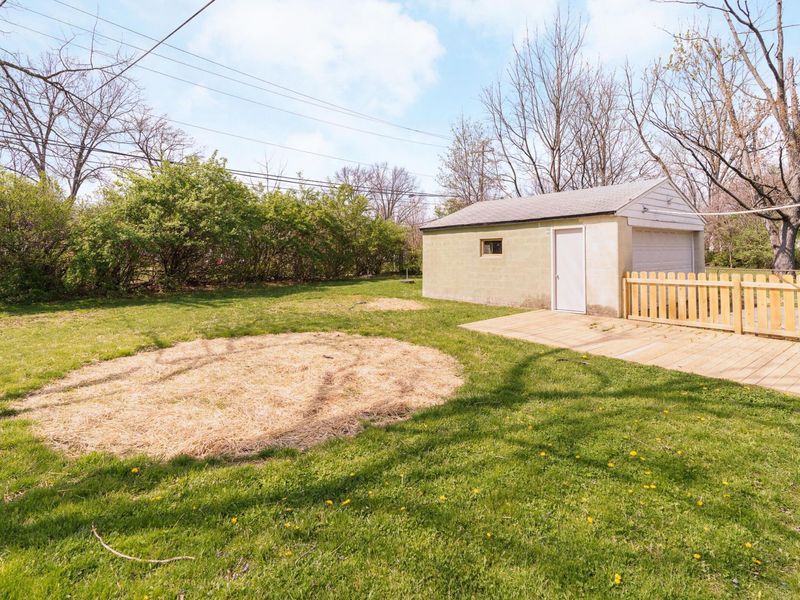 805 Exeter Road, Whitehall, OH 43213 Photo 26