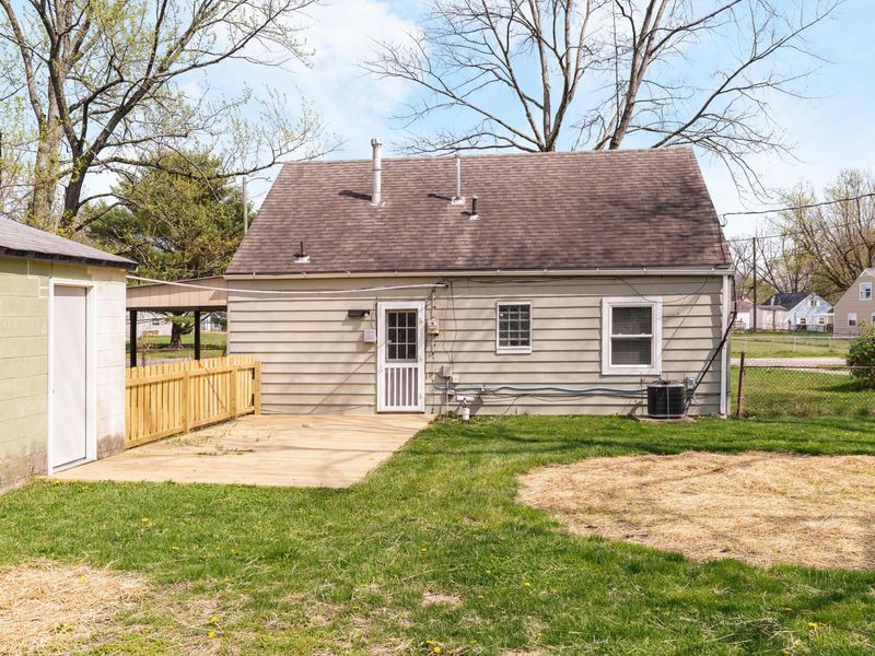 805 Exeter Road, Whitehall, OH 43213 Photo 3