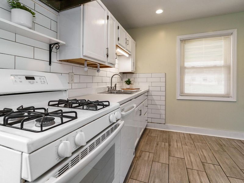 805 Exeter Road, Whitehall, OH 43213 Photo 8