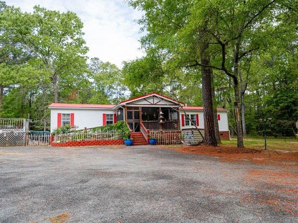 120 Honeymoon Ln, St Stephen, SC 29479