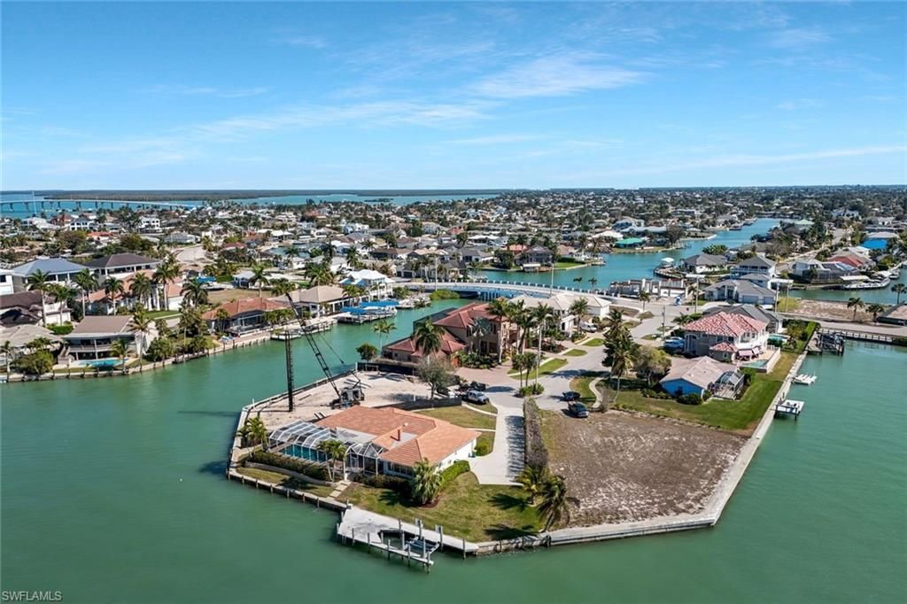 1231 Redwood Ct, Marco Island, FL 34145 Photo