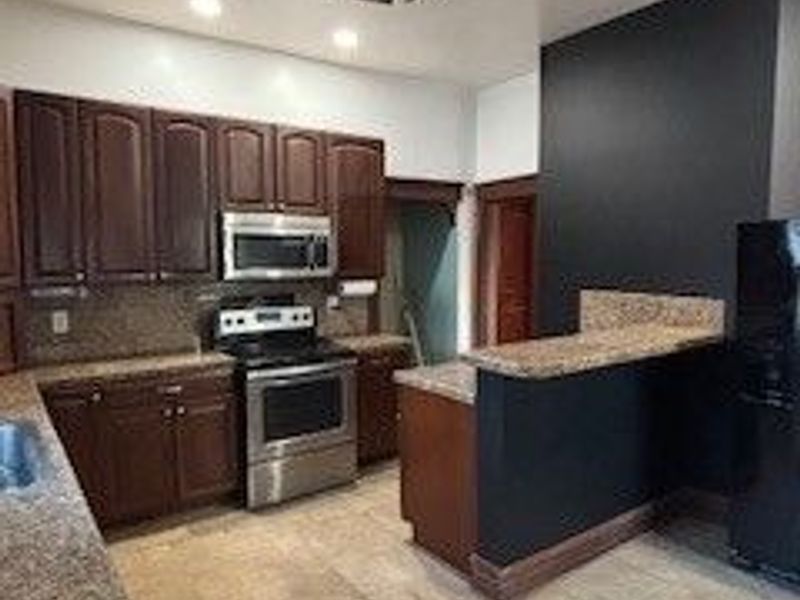 591 Dryden Road, Zanesville, OH 43701 Photo 3