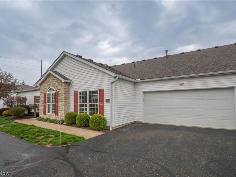 6980 Knight Avenue NW, Canton, OH 44708 Photo 2