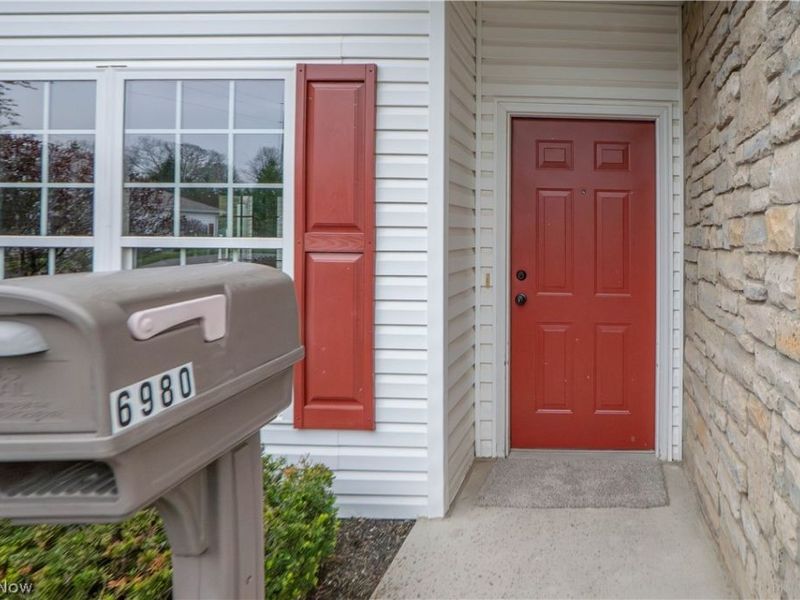 6980 Knight Avenue NW, Canton, OH 44708 Photo 3