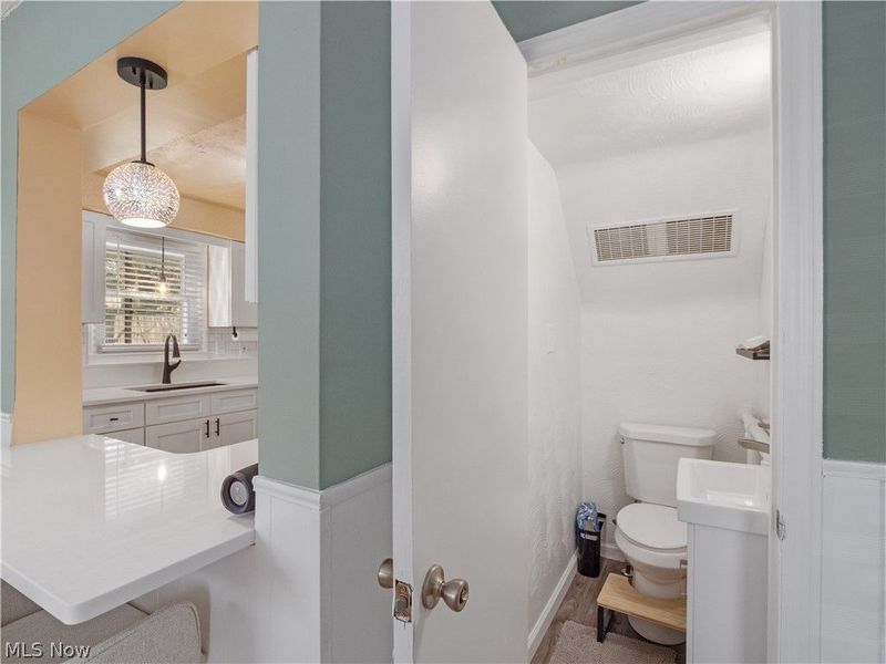 540 Kenilworth Road, Bay Village, OH 44140 Photo 16