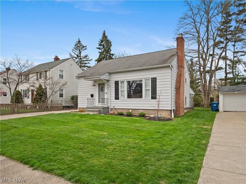 540 Kenilworth Road, Bay Village, OH 44140 Photo 2