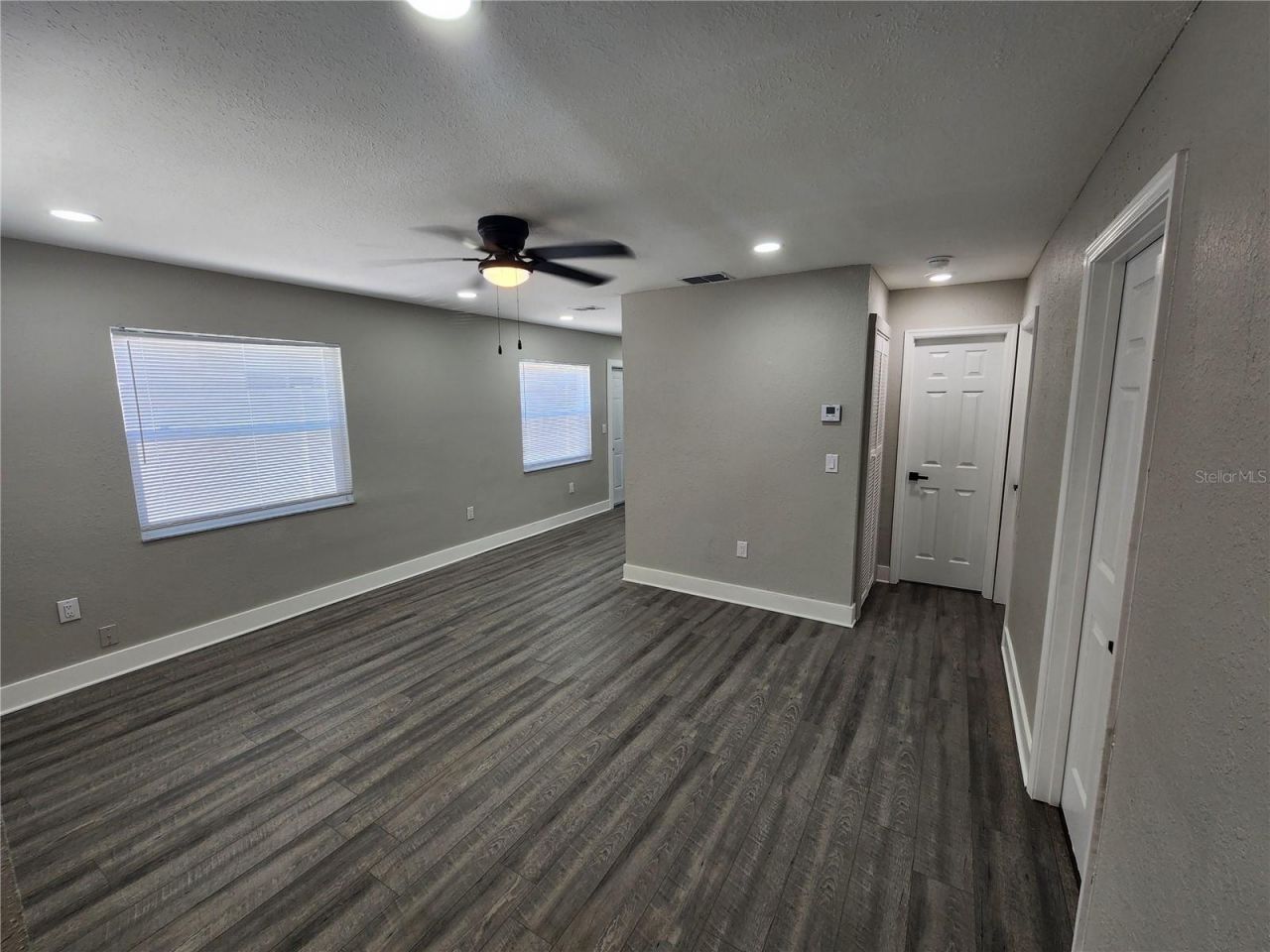 1211 62nd Avenue E, Bradenton, FL 34203 Photo